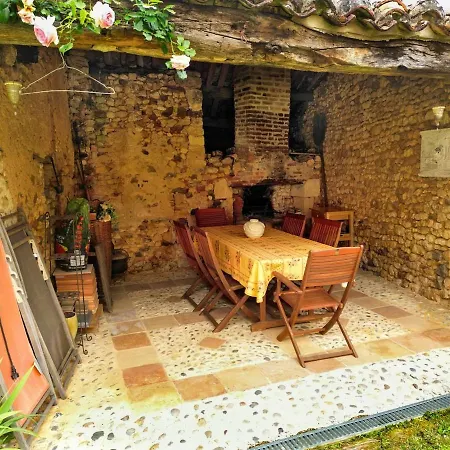 Hébergement de vacances Chartreuse Du Xviiième Siécle Val de Louyre et Caudeau