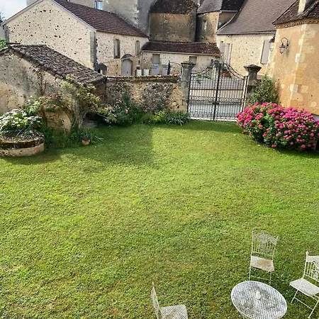 Chartreuse Du Xviiieme Siecle Nyaraló *