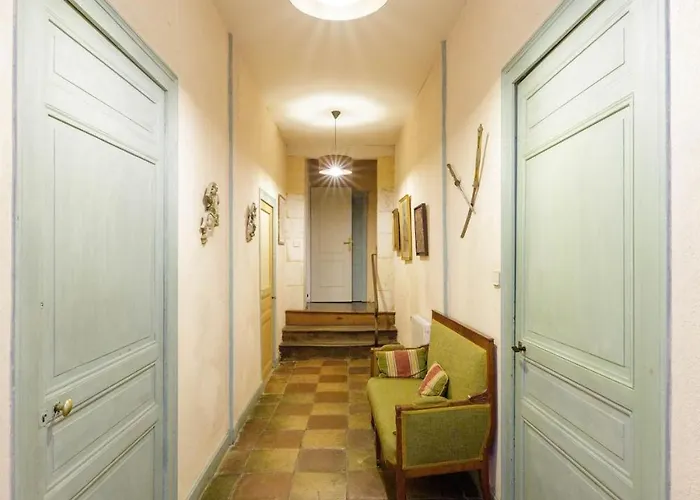 Chartreuse Du Xviiieme Siecle Nyaraló