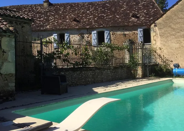 Chartreuse Du Xviiieme Siecle Nyaraló Val de Louyre et Caudeau