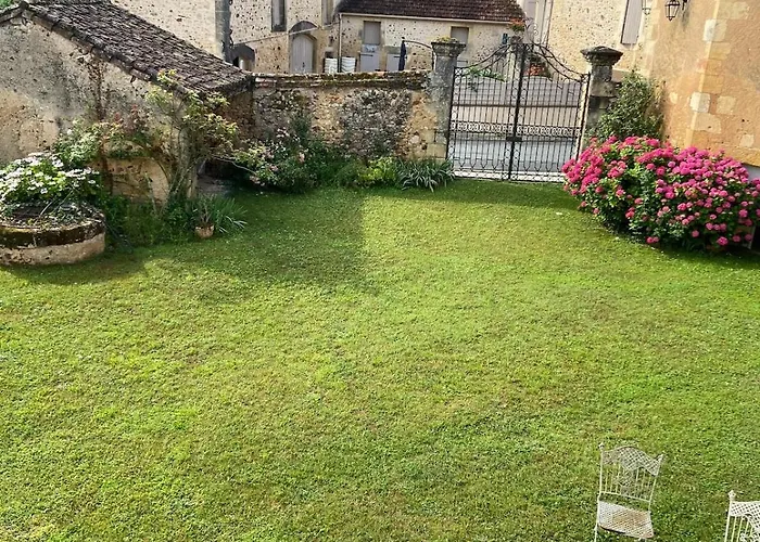 Chartreuse Du Xviiieme Siecle Holiday home *